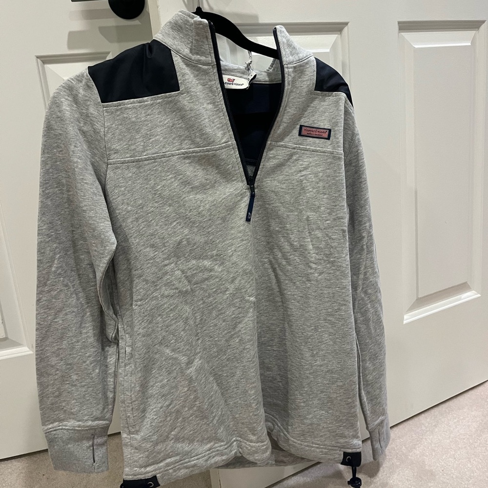 Vineyard vines
